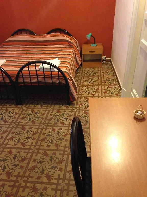 Accatania Bed & Breakfast 3*, カターニア